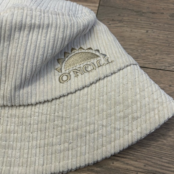 O'Neill Beige Corduroy Bucket Hat - NWT - Picture 7 of 7
